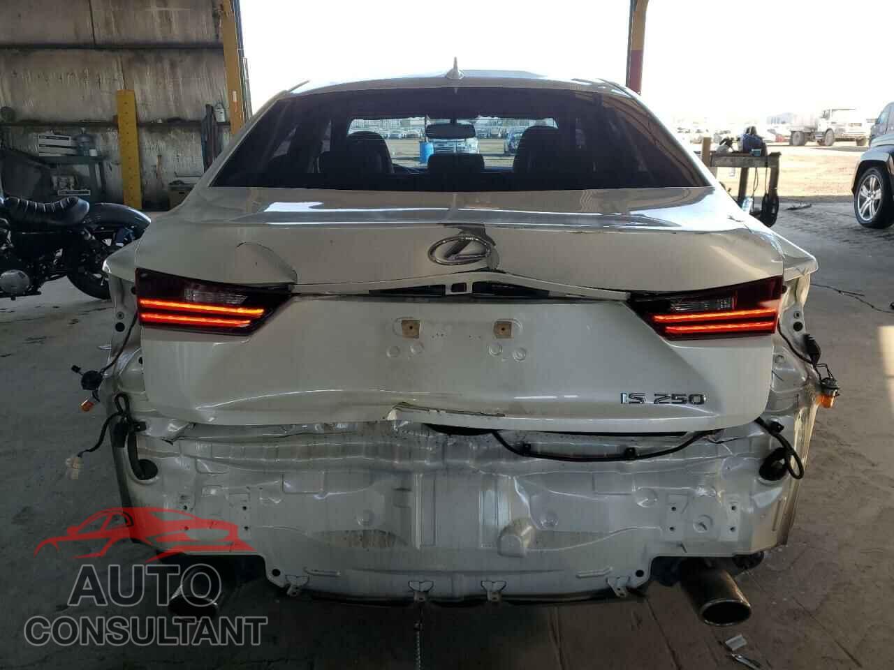 LEXUS IS 2014 - JTHBF1D25E5041158