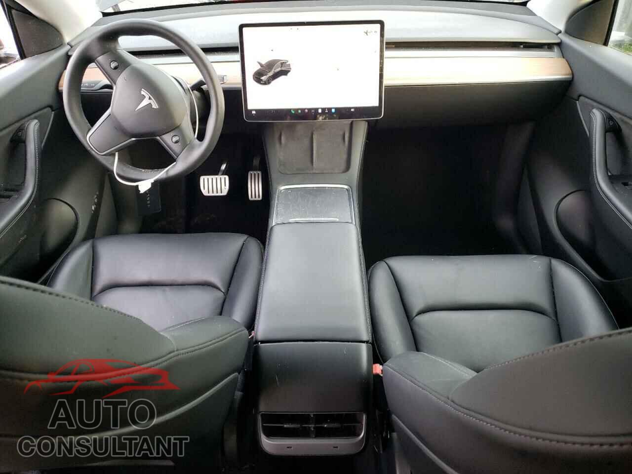 TESLA MODEL Y 2021 - 5YJYGDEFXMF276843