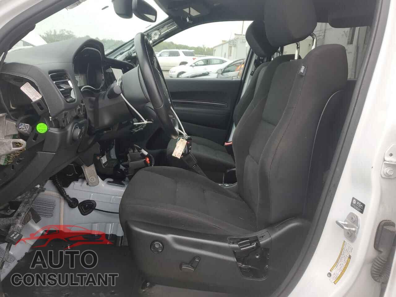 DODGE DURANGO 2023 - 1C4SDJFT9PC577607