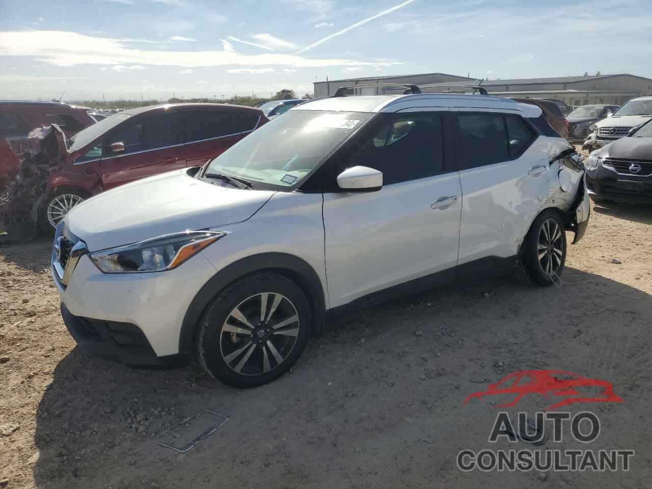 NISSAN KICKS 2018 - 3N1CP5CU4JL522254