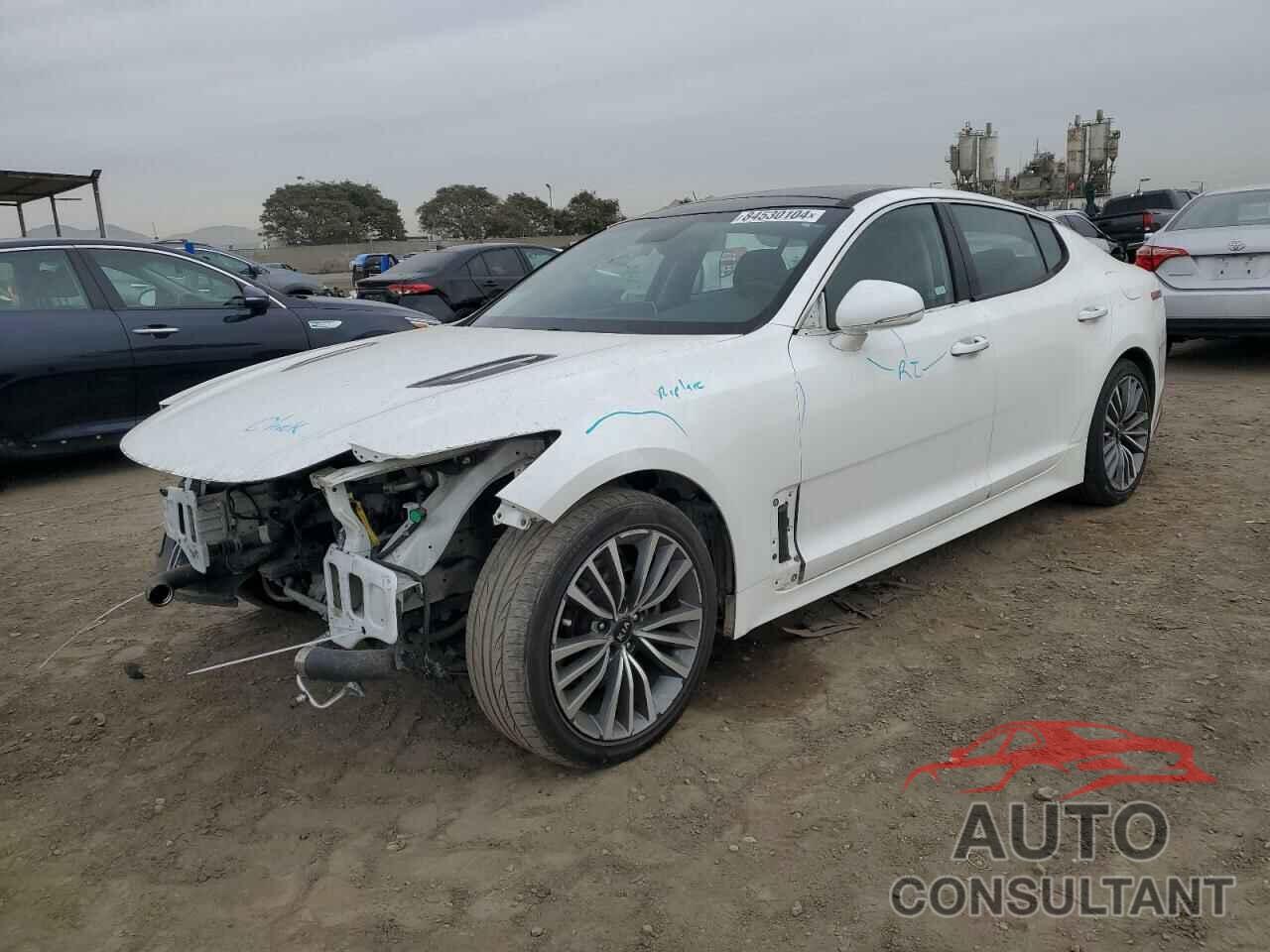 KIA STINGER 2018 - KNAE25LA6J6037177