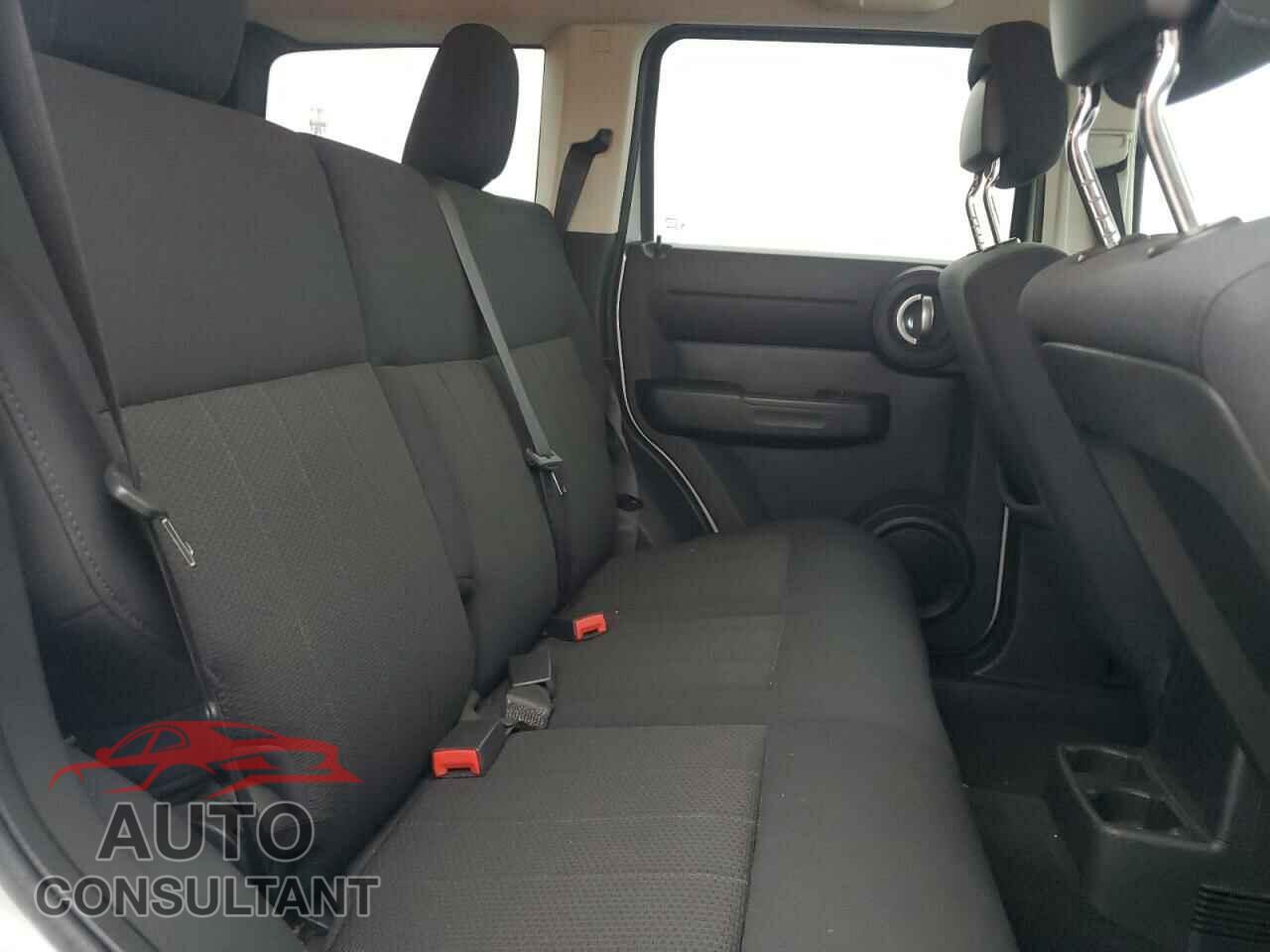 DODGE NITRO 2011 - 1D4PU4GK7BW599869