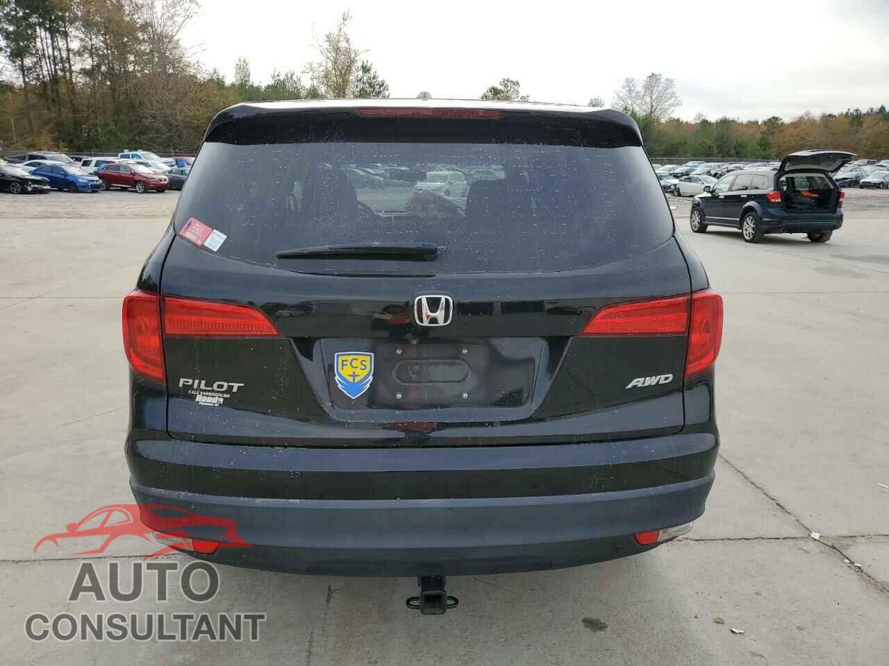 HONDA PILOT 2017 - 5FNYF6H50HB040175