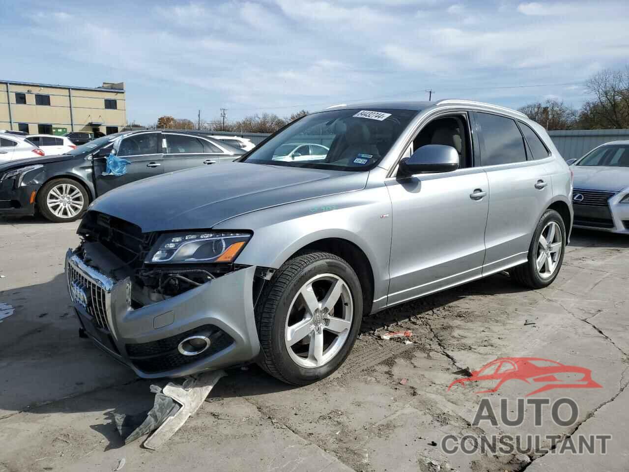 AUDI Q5 2011 - WA1DKAFP8BA044146