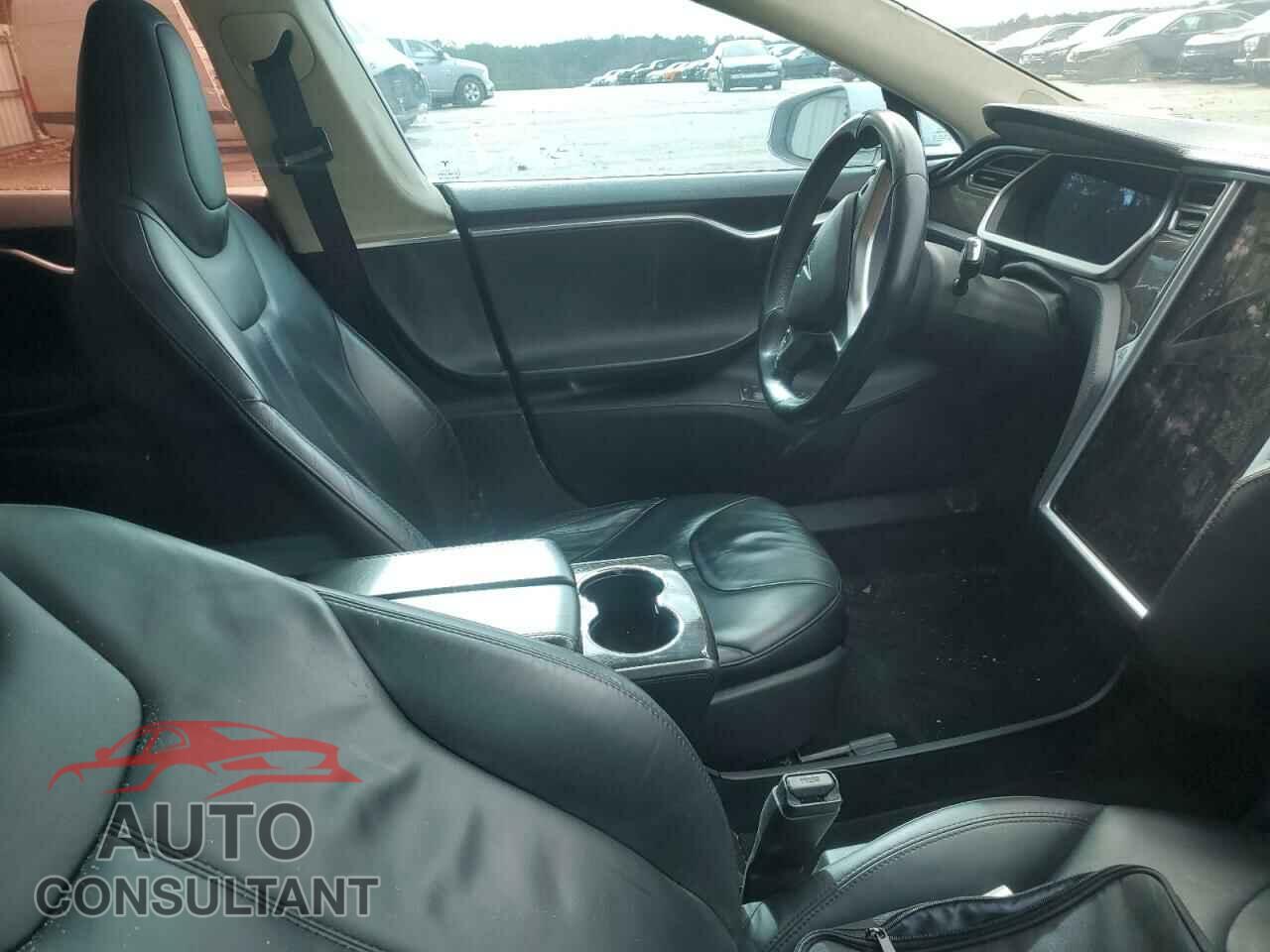 TESLA MODEL S 2013 - 5YJSA1CG1DFP16594