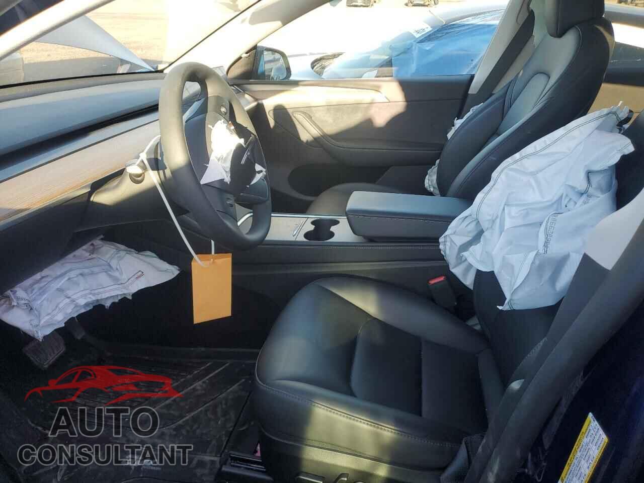 TESLA MODEL Y 2023 - LRWYGDFD8PC227085