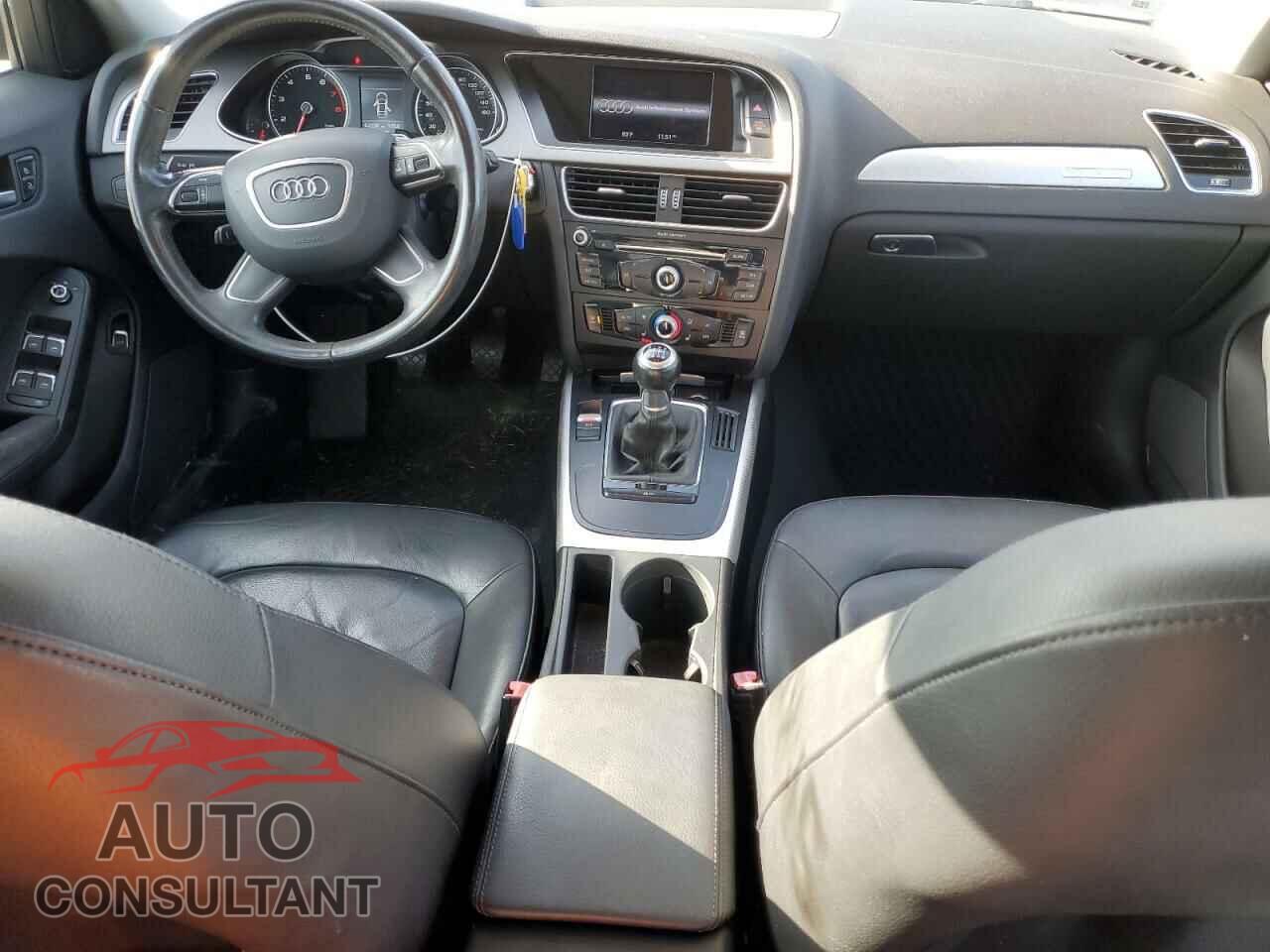 AUDI A4 2013 - WAUDFAFL5DN012979