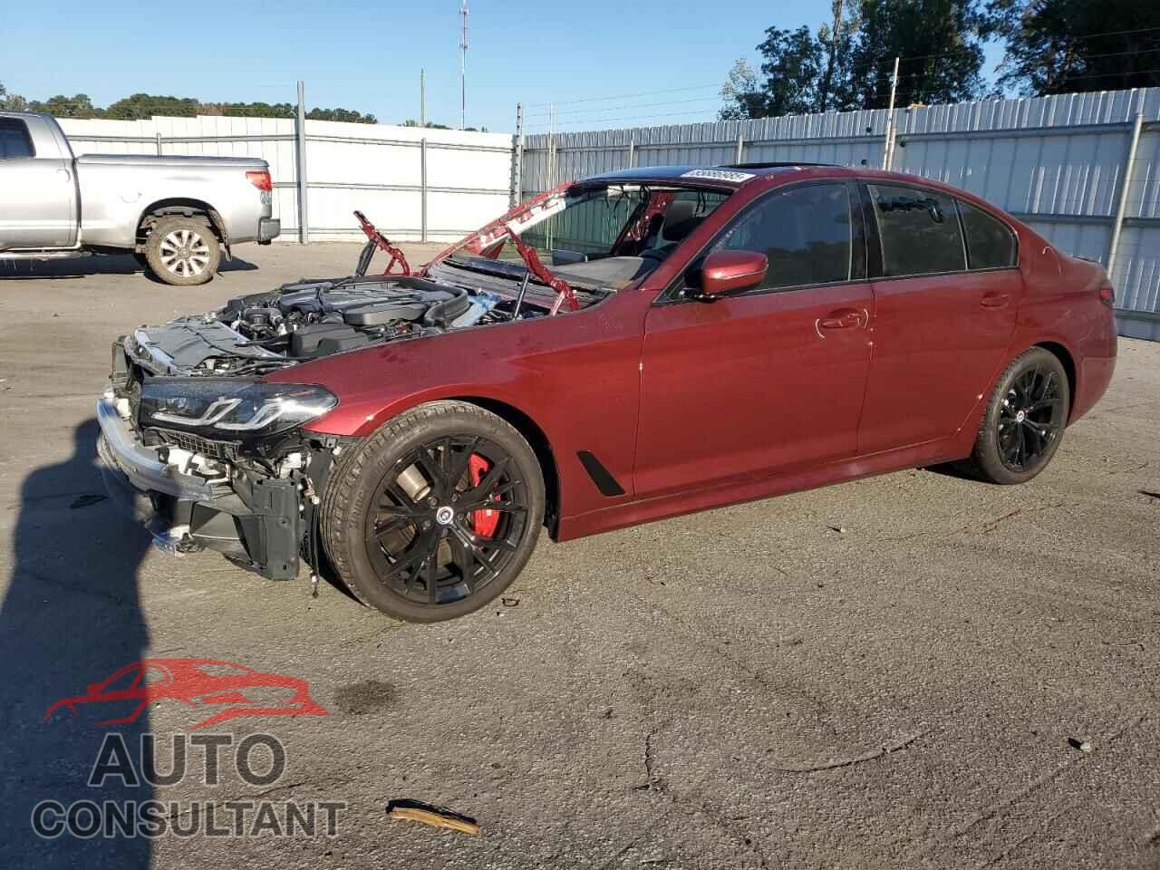 BMW M5 2023 - WBA13BK0XPCM10329