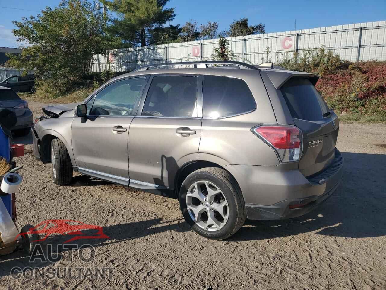 SUBARU FORESTER 2017 - JF2SJAWC6HH512082