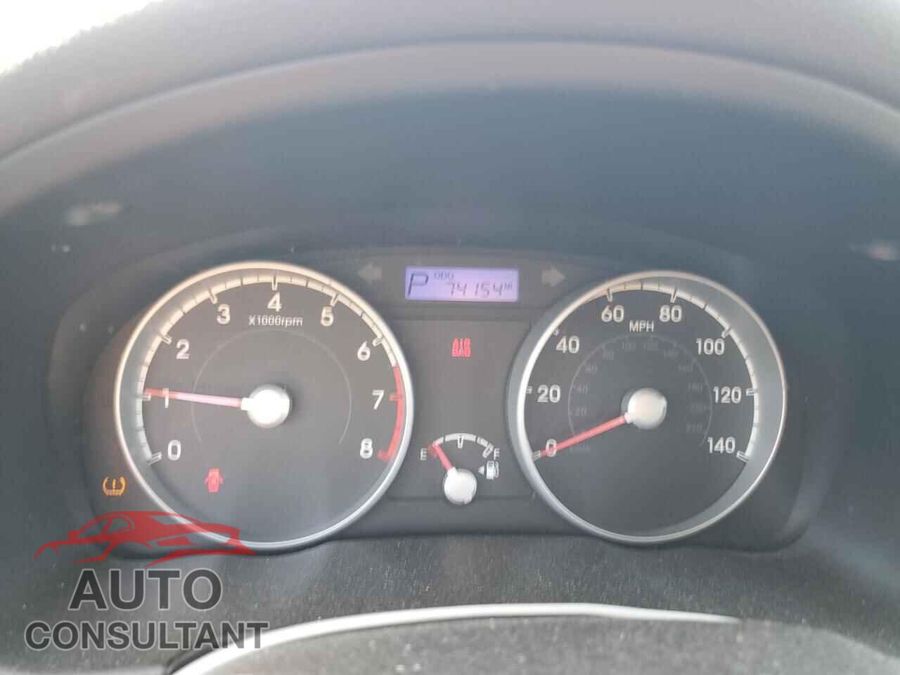 HYUNDAI ACCENT 2010 - KMHCM3AC6AU151734