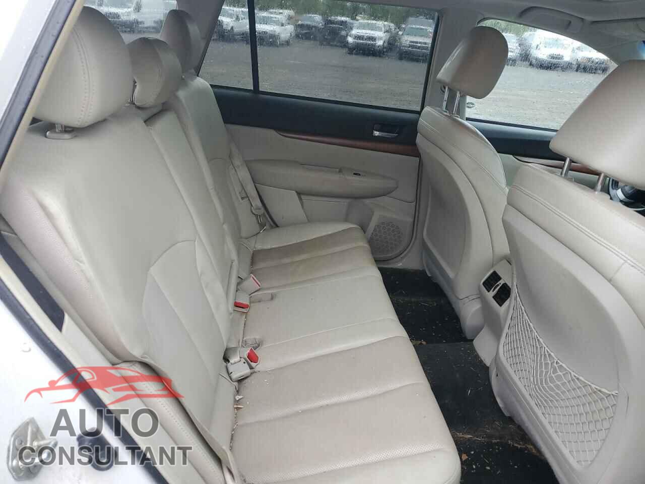 SUBARU OUTBACK 2014 - 4S4BRBLC6E3295655