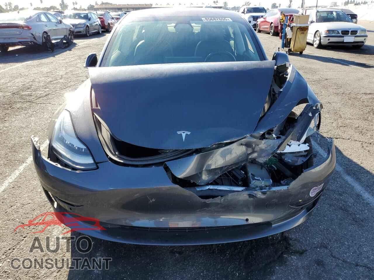 TESLA MODEL 3 2018 - 5YJ3E1EA2JF052805