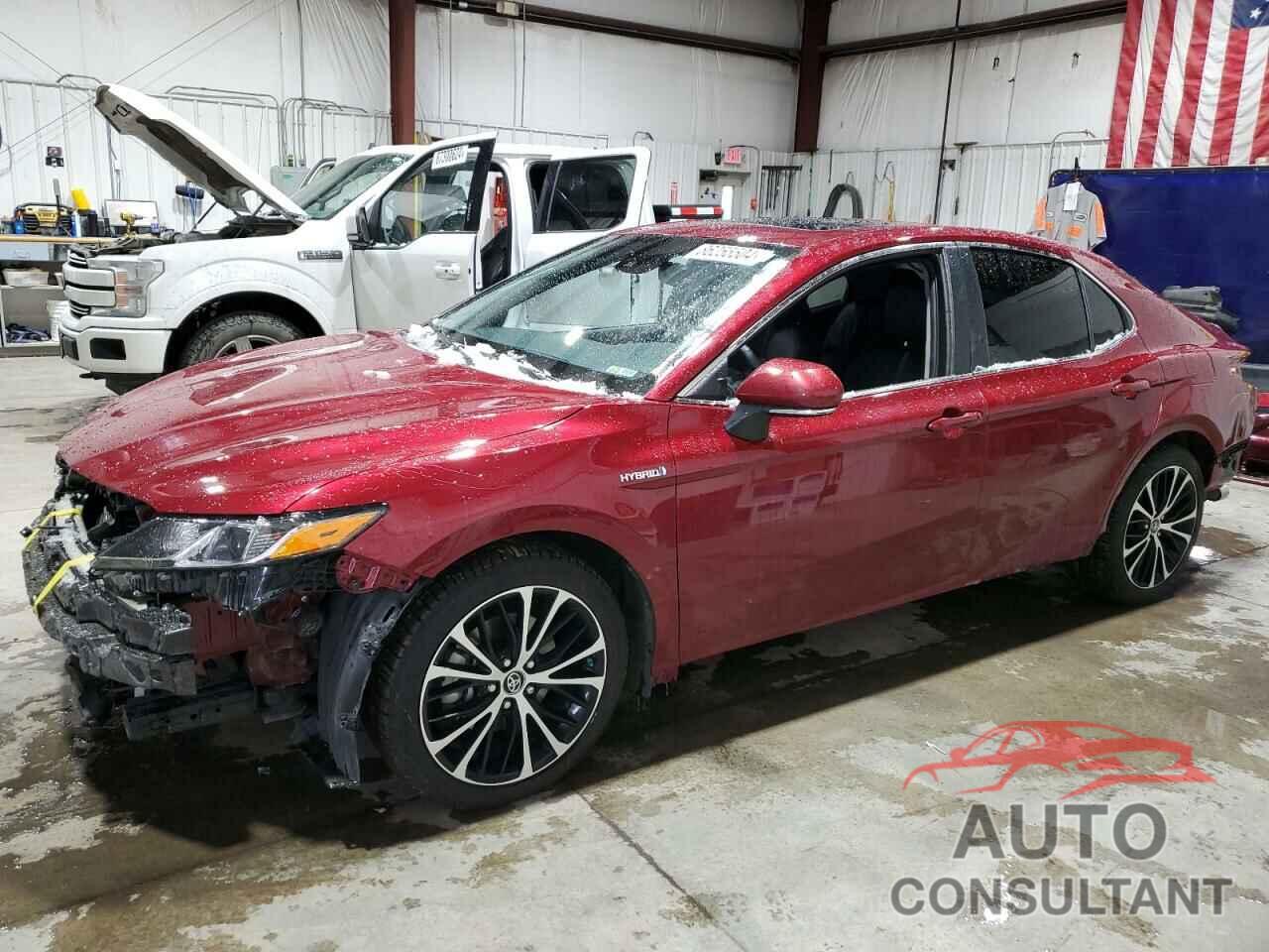 TOYOTA CAMRY 2018 - 4T1B21HK1JU506179