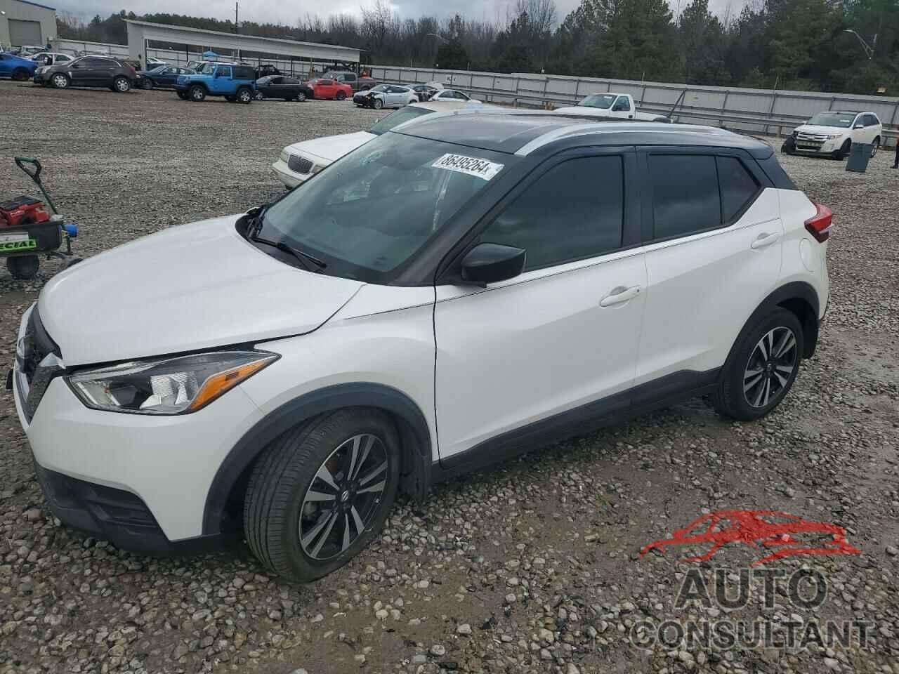 NISSAN KICKS 2018 - 3N1CP5CU7JL546306