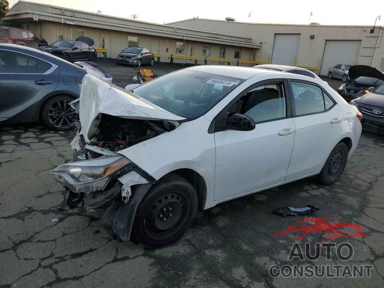 TOYOTA COROLLA 2015 - 2T1BURHE7FC413422