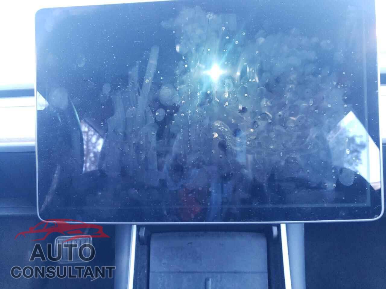 TESLA MODEL 3 2020 - 5YJ3E1EA3LF606484