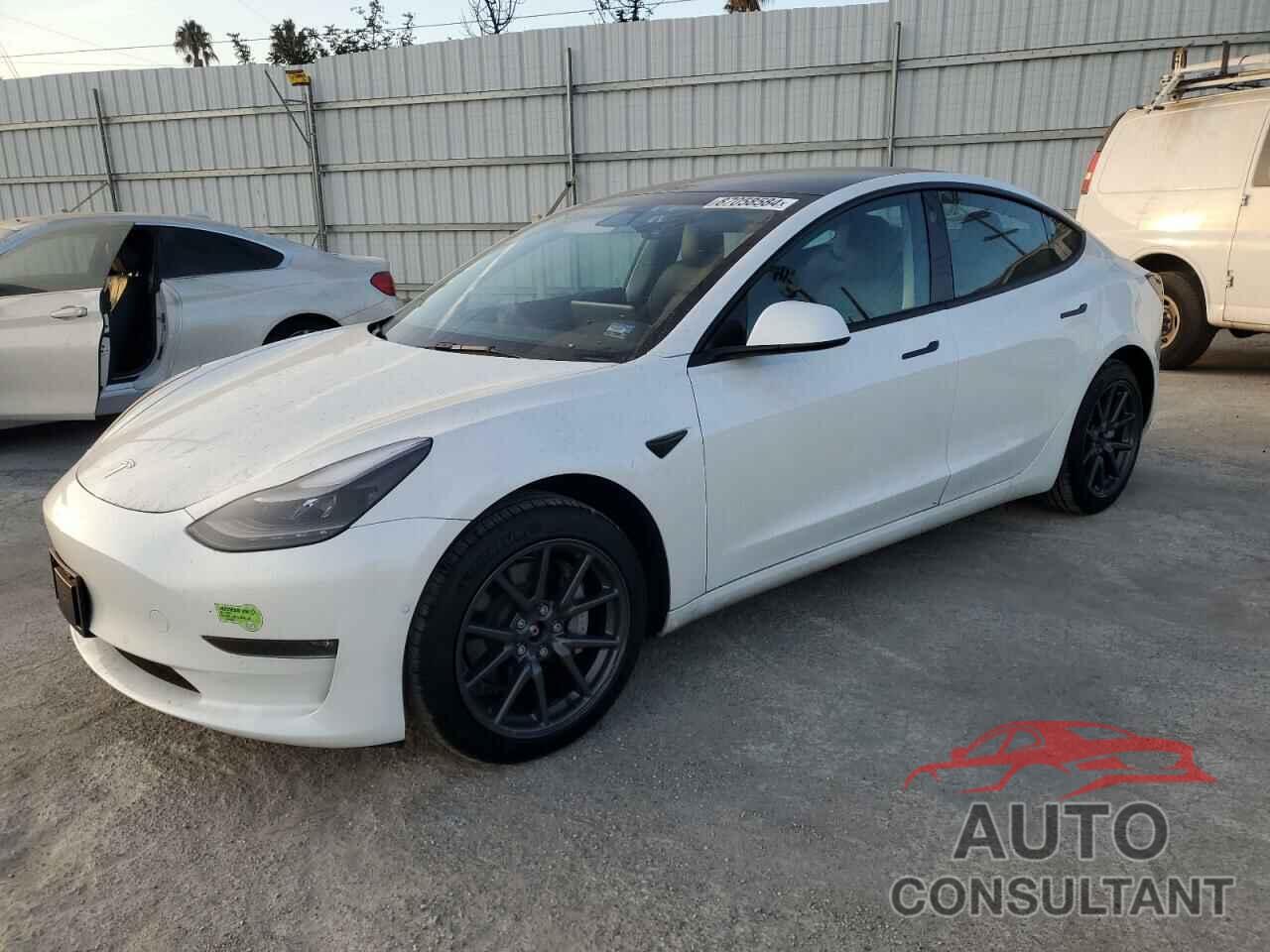 TESLA MODEL 3 2022 - 5YJ3E1EB5NF137796