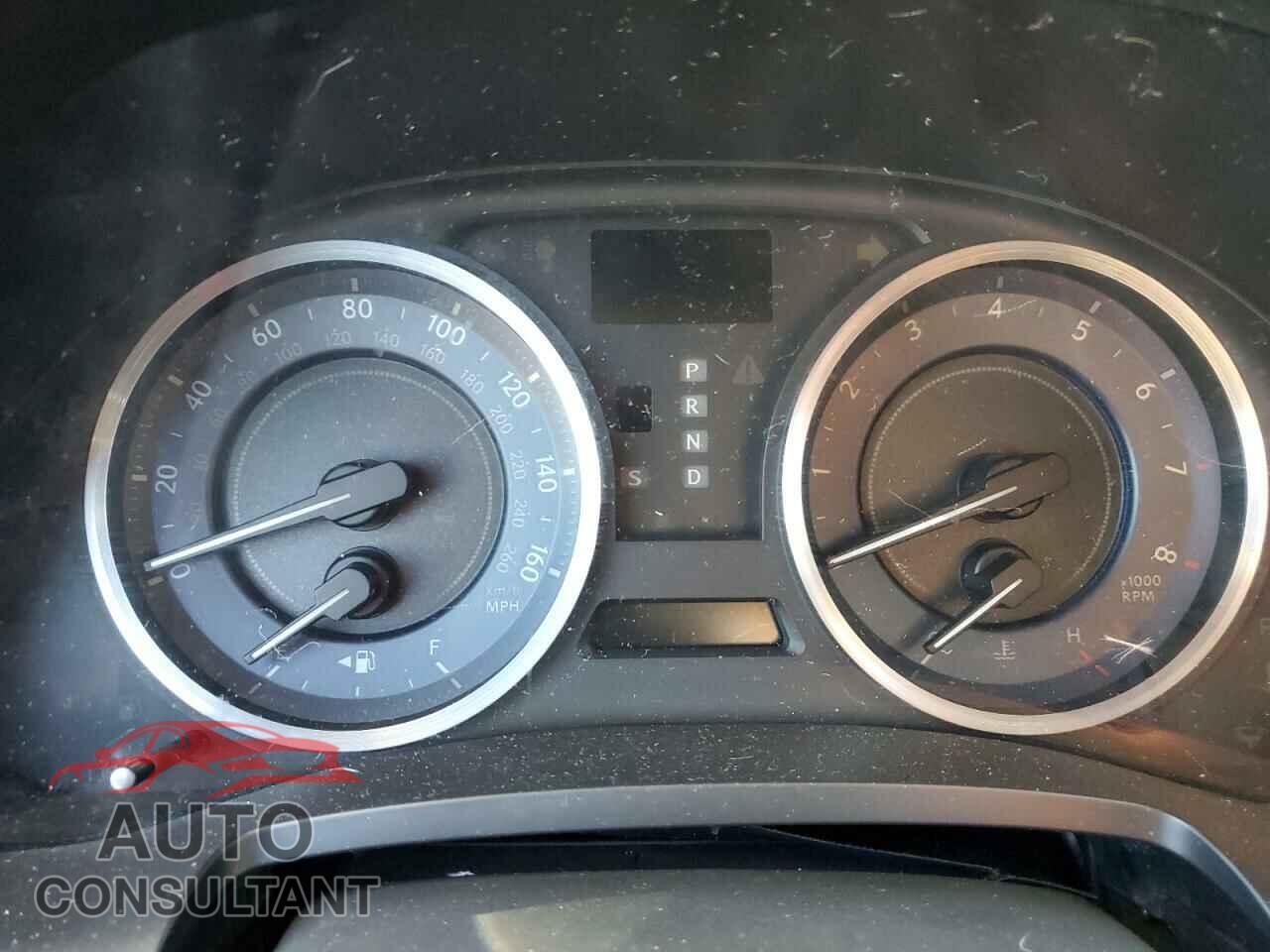 LEXUS IS 2011 - JTHBF5C24B5142275