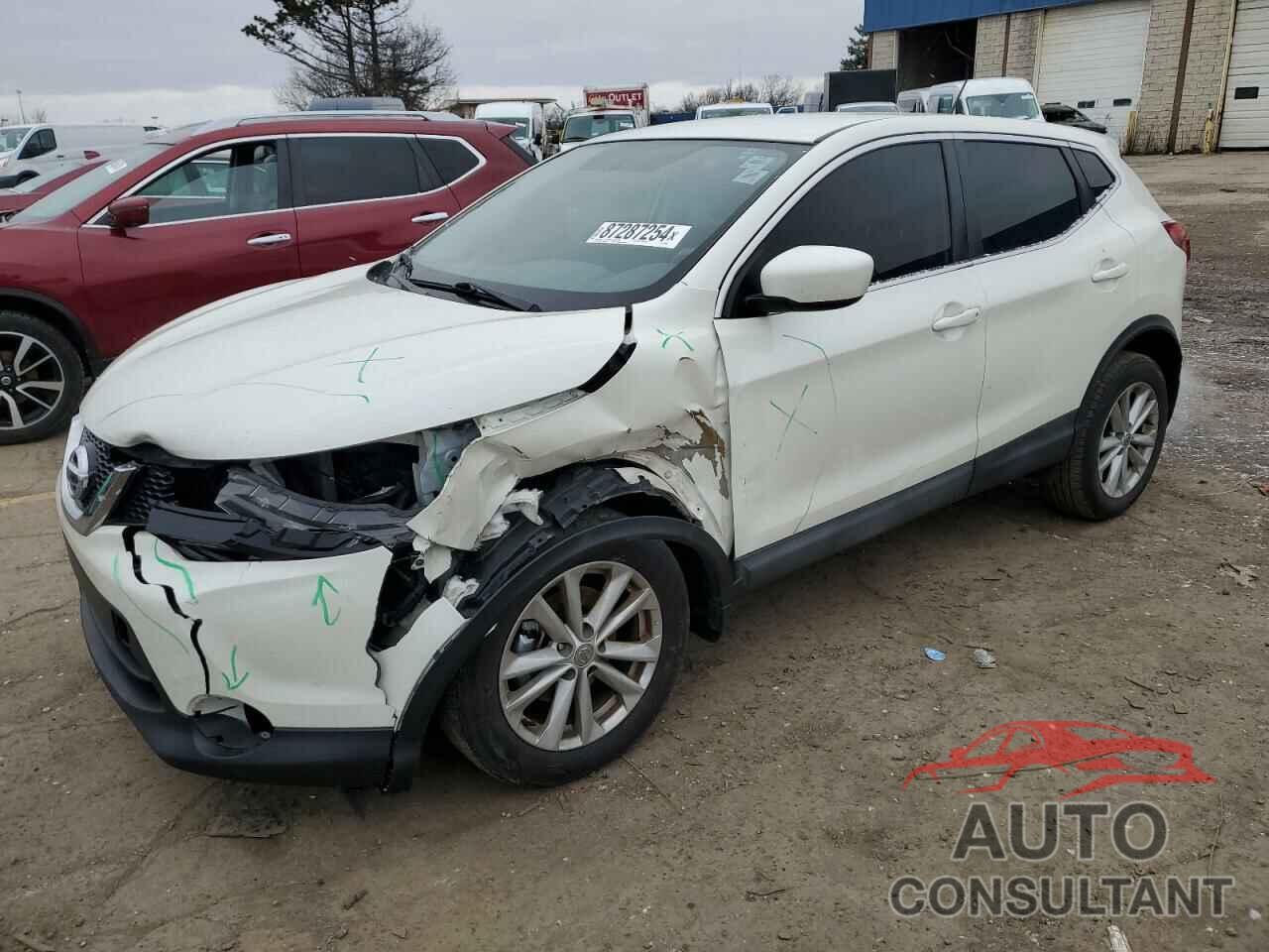 NISSAN ROGUE 2017 - JN1BJ1CR4HW110308