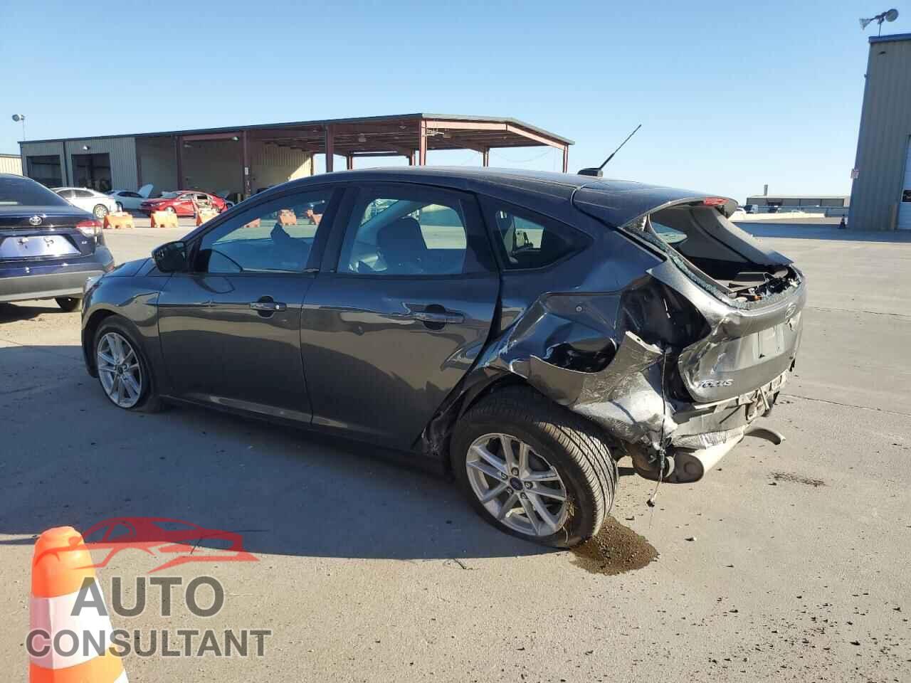 FORD FOCUS 2016 - 1FADP3K21GL378839