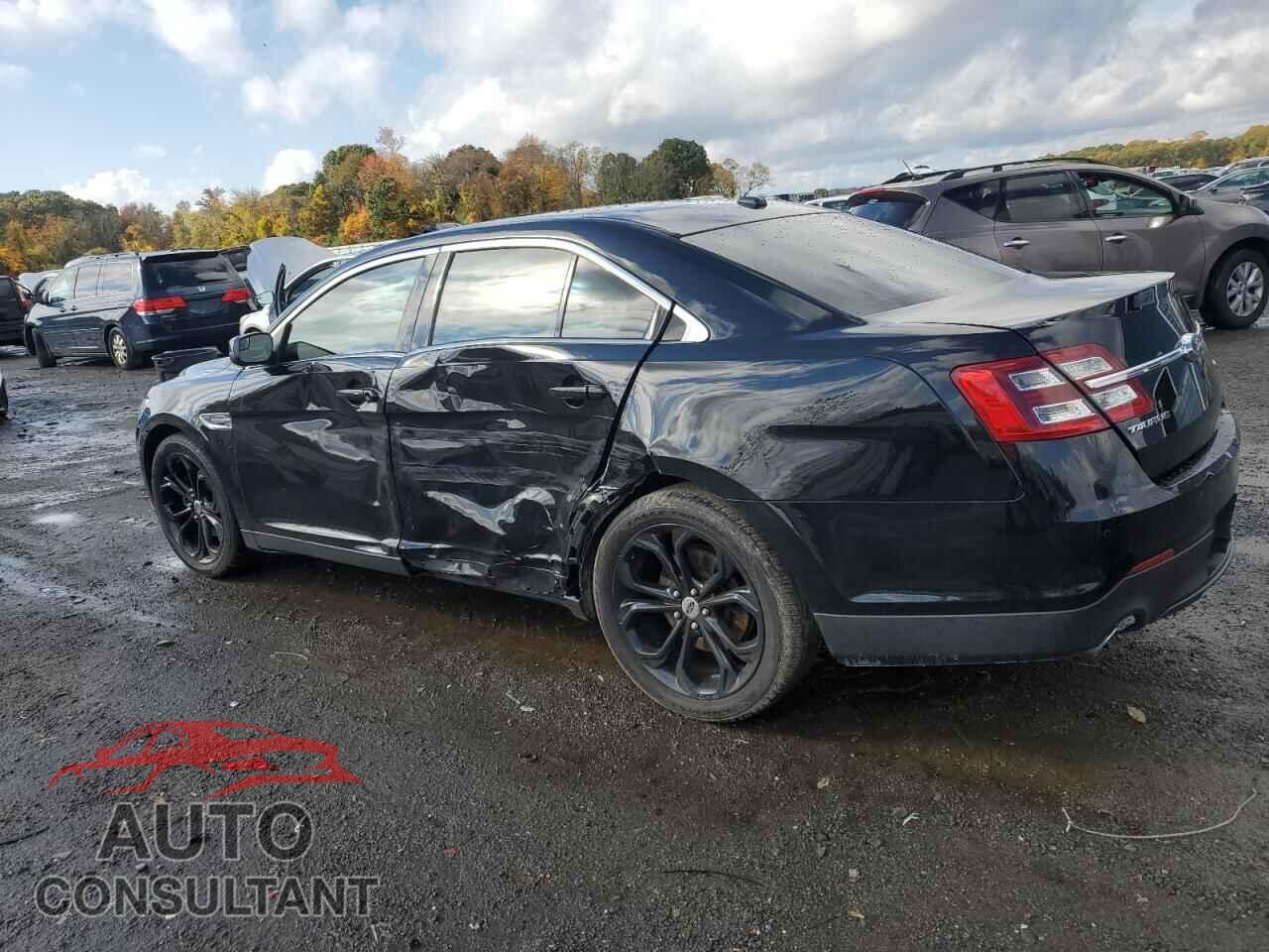 FORD TAURUS 2016 - 1FAHP2E82GG135657