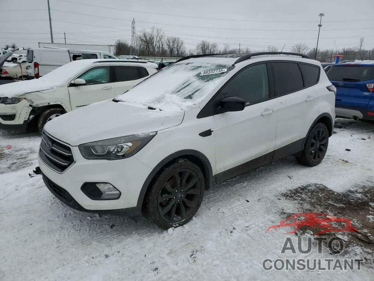 FORD ESCAPE 2017 - 1FMCU0G96HUB99125
