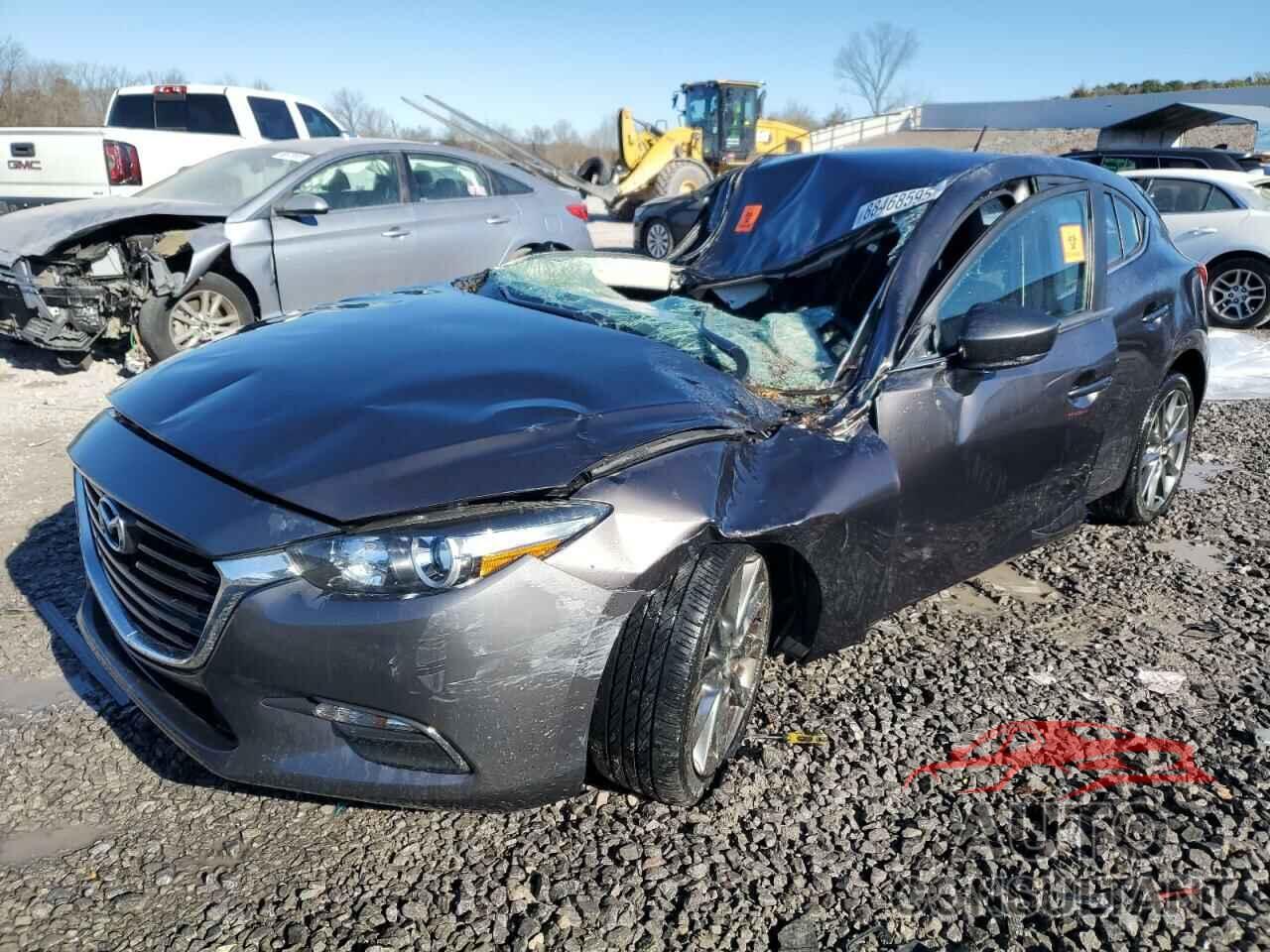 MAZDA 3 2018 - 3MZBN1L37JM211732