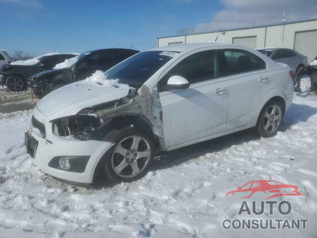 CHEVROLET SONIC 2014 - 1G1JE5SB6E4190073