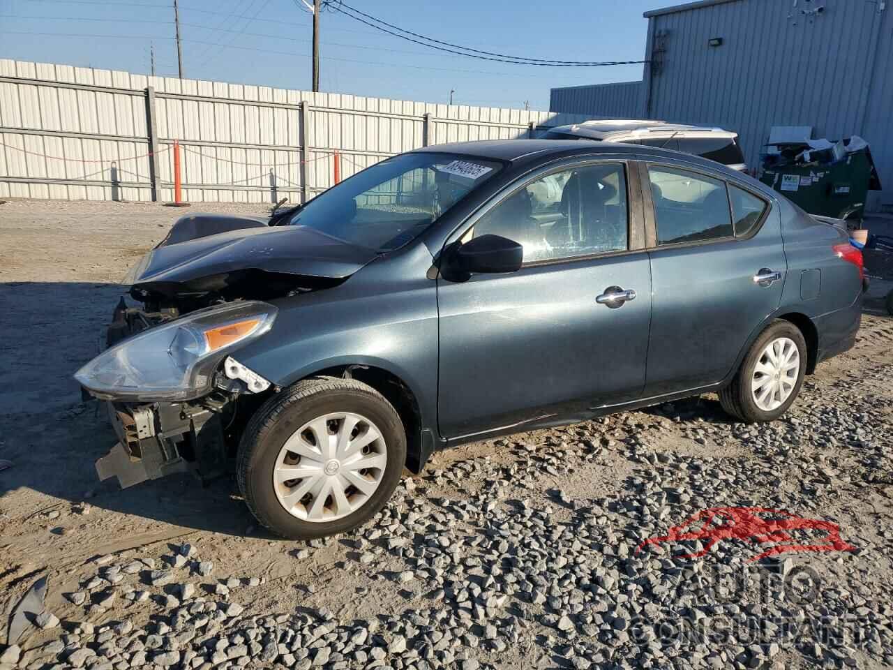 NISSAN VERSA 2017 - 3N1CN7AP2HL832864