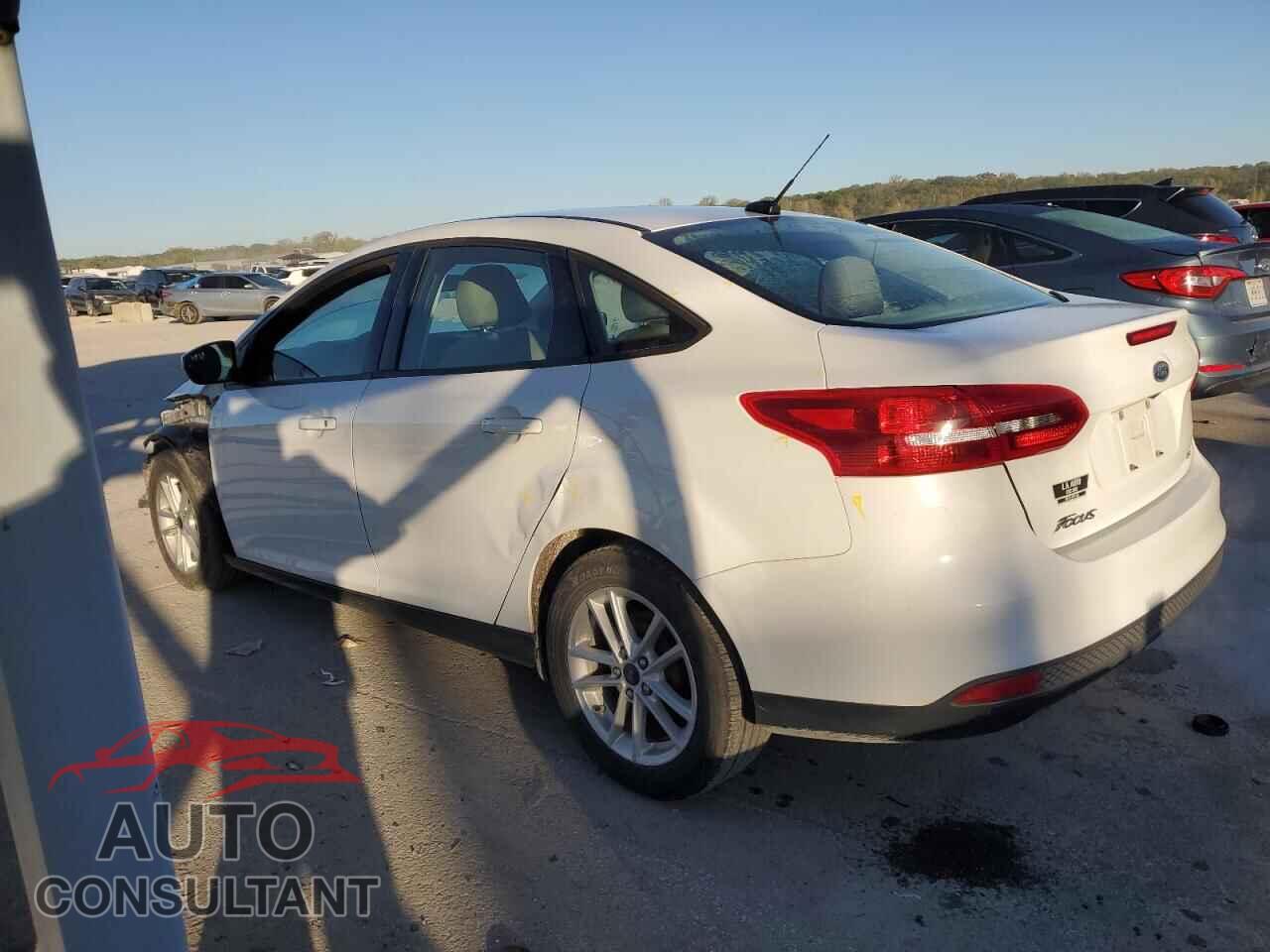 FORD FOCUS 2017 - 1FADP3F20HL249342
