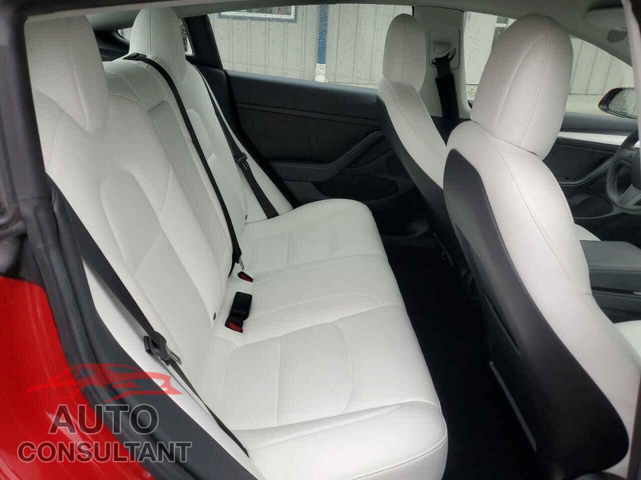 TESLA MODEL 3 2022 - 5YJ3E1EA0NF200567