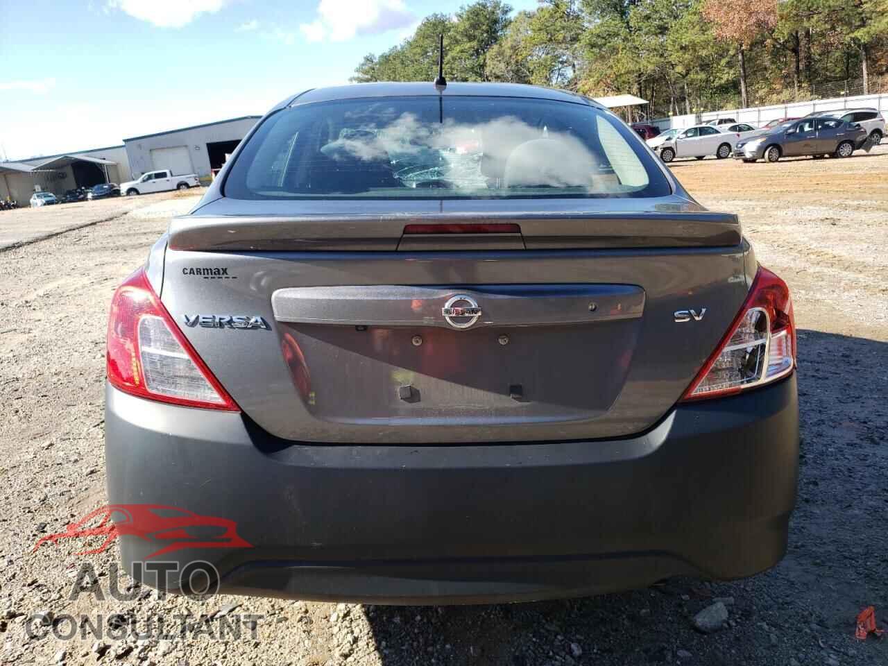 NISSAN VERSA 2019 - 3N1CN7AP3KL817362