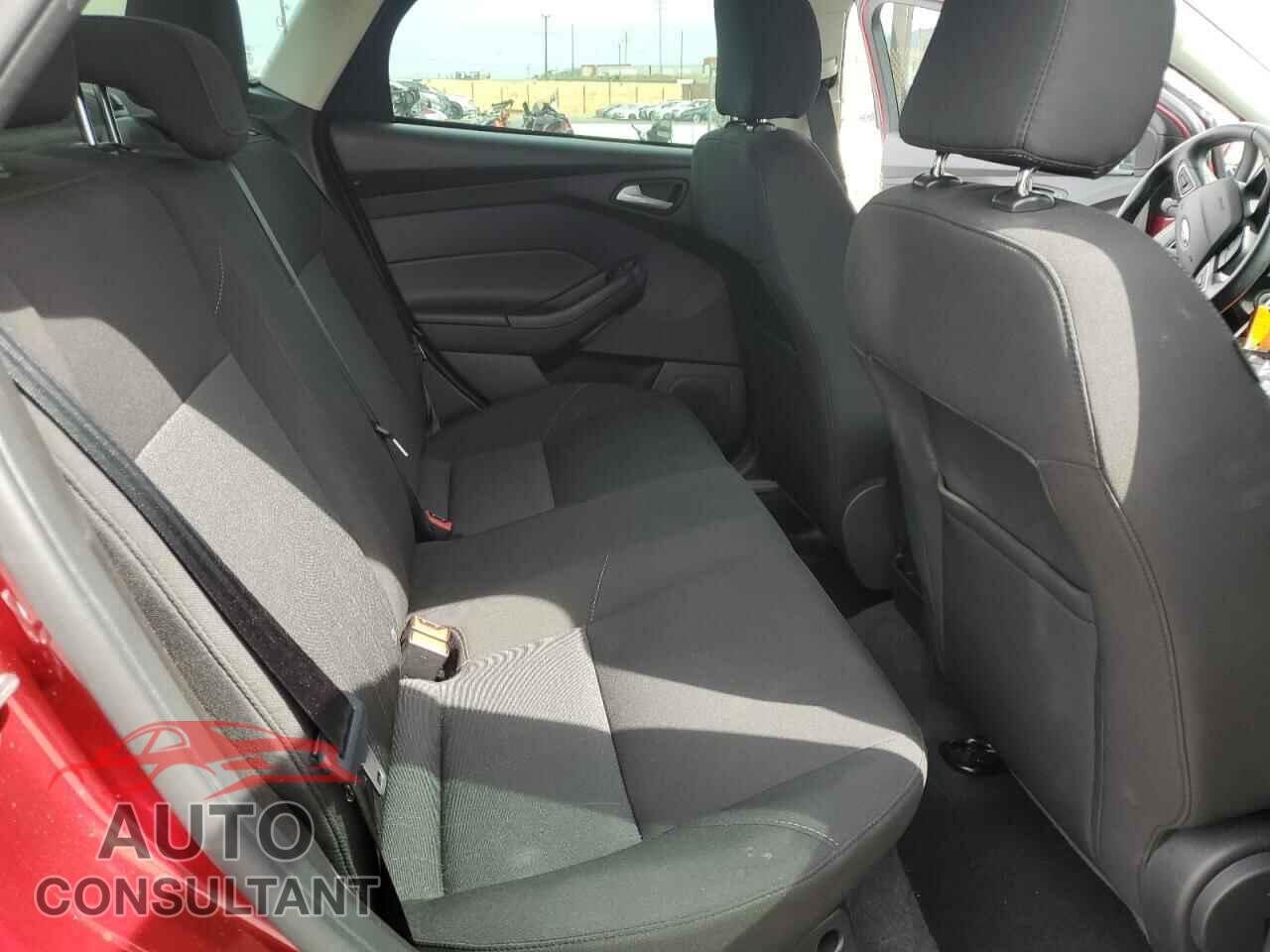 FORD FOCUS 2016 - 1FADP3F21GL383968