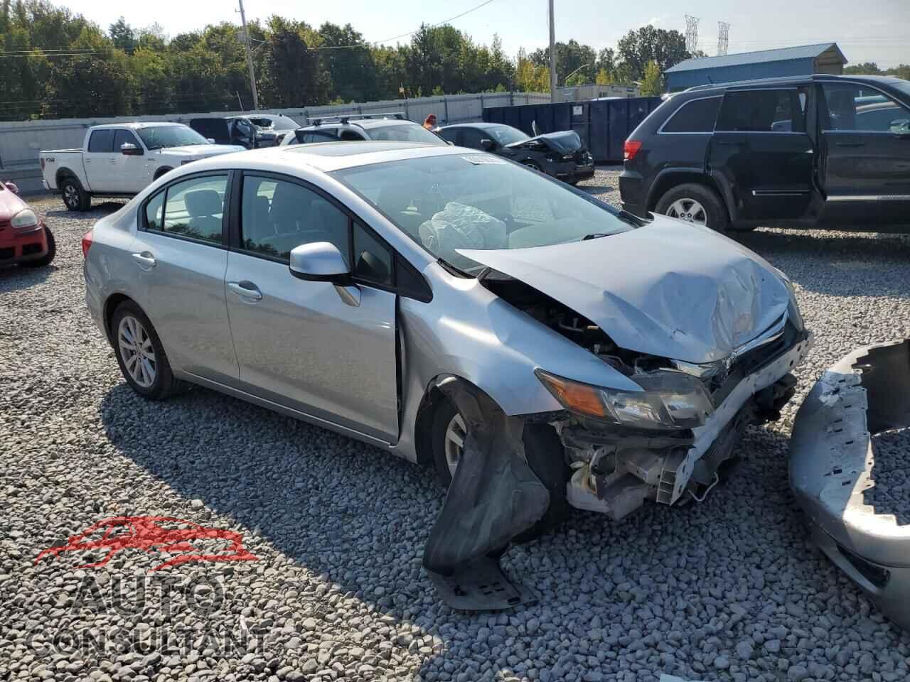 HONDA CIVIC 2012 - 2HGFB2F82CH333931