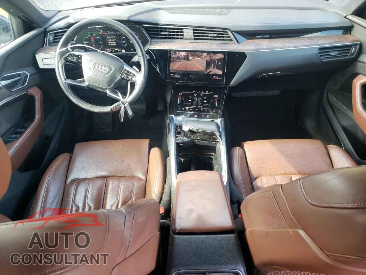 AUDI E-TRON 2019 - WA1VAAGE8KB016040