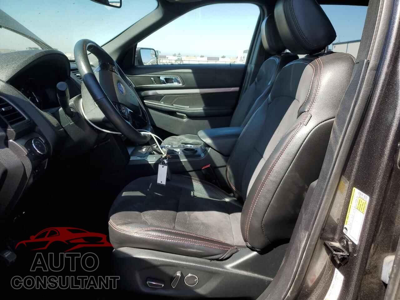 FORD EXPLORER 2018 - 1FM5K7D89JGB57295