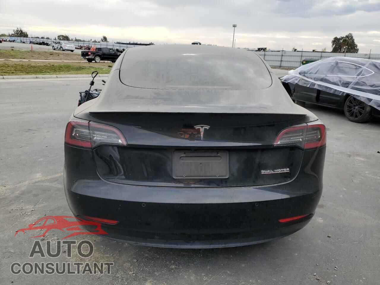 TESLA MODEL 3 2021 - 5YJ3E1EC6MF030196