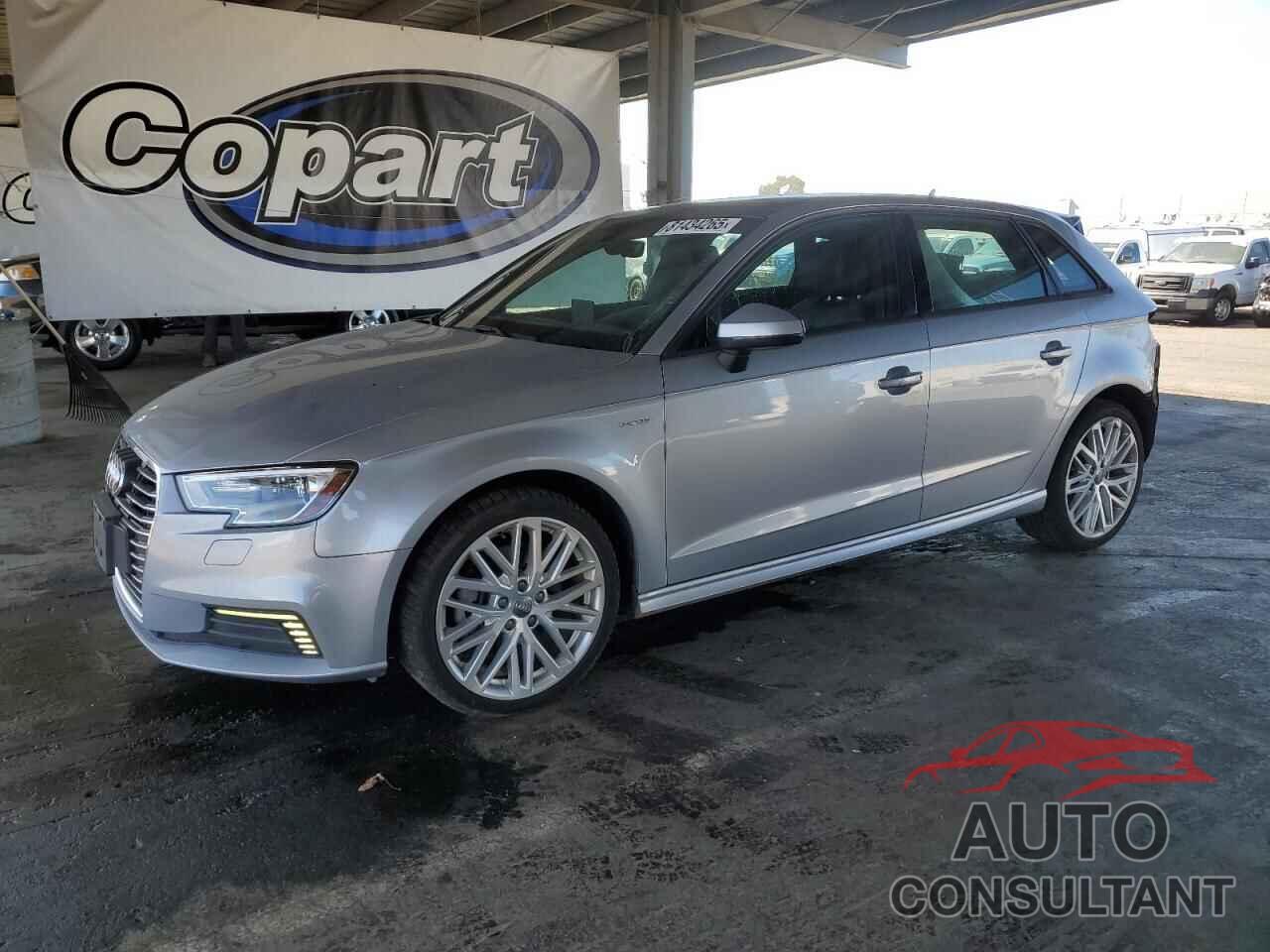 AUDI A3 2018 - WAUUPBFF3JA154991