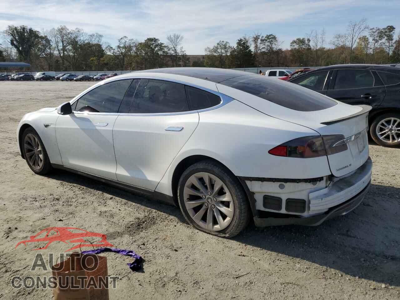TESLA MODEL 3 2013 - 5YJSA1CN4DFP23103