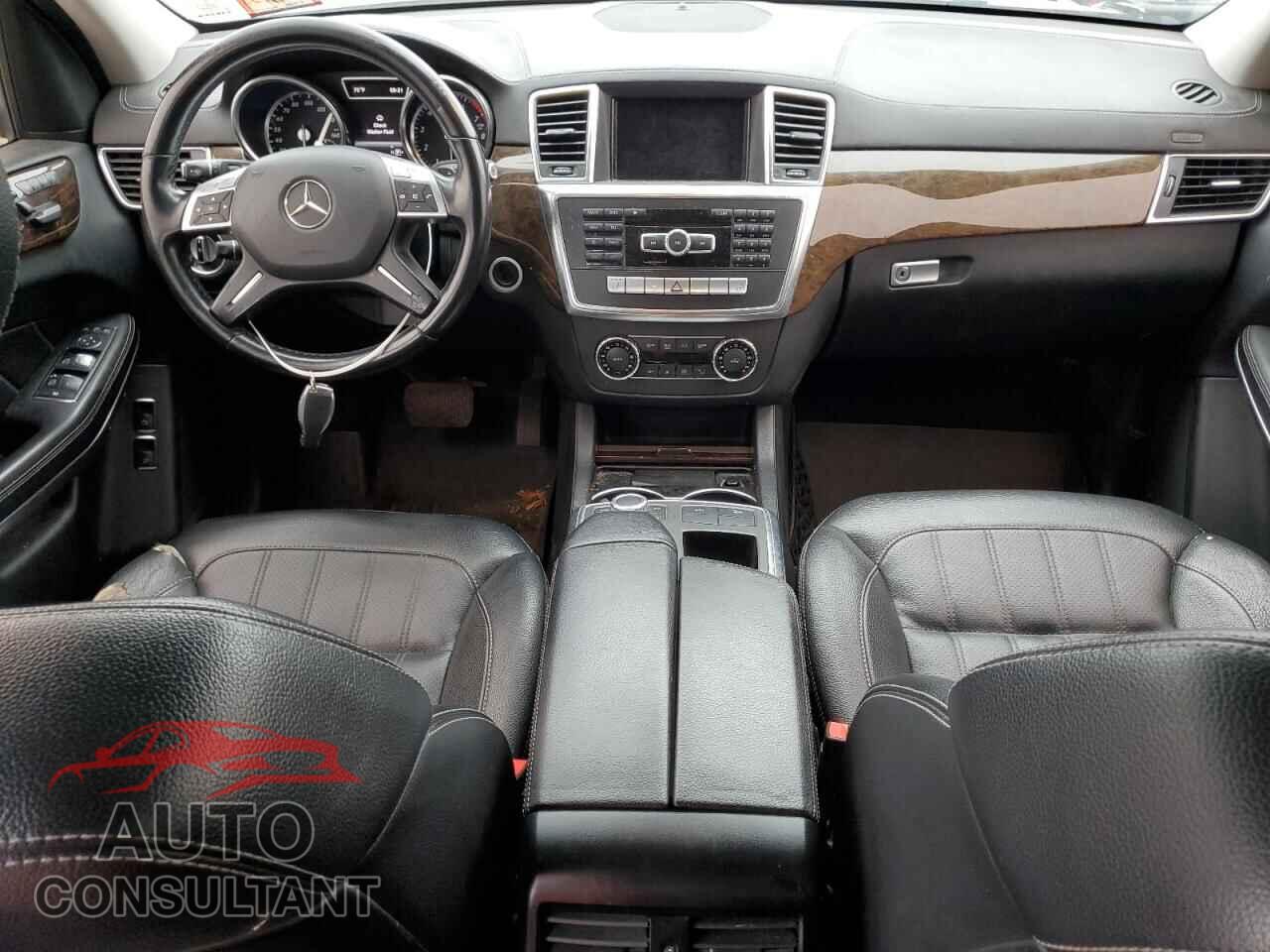 MERCEDES-BENZ GL-CLASS 2013 - 4JGDF7CE2DA172008