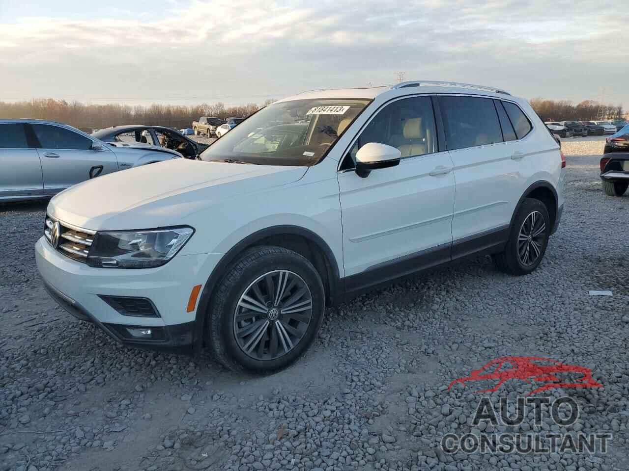 VOLKSWAGEN TIGUAN 2018 - 3VV2B7AX4JM215985