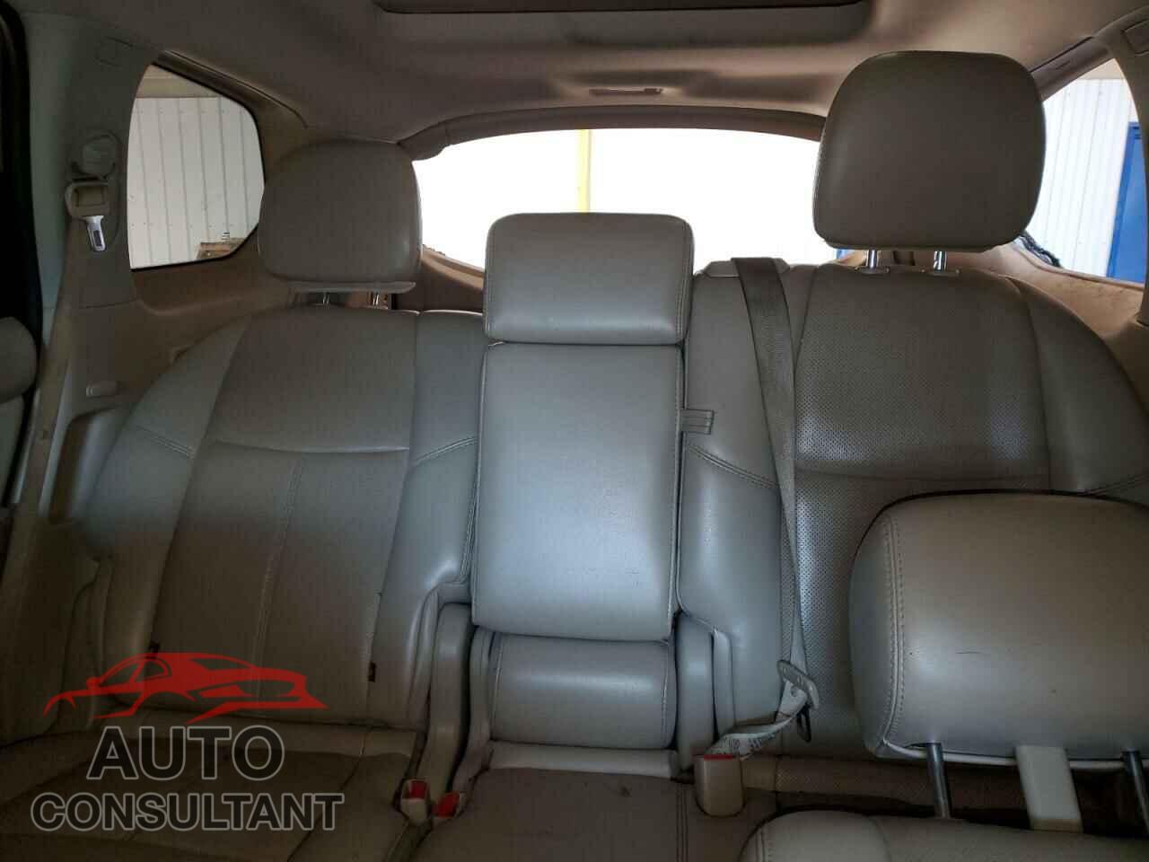 NISSAN PATHFINDER 2015 - 5N1AR2MM2FC679016
