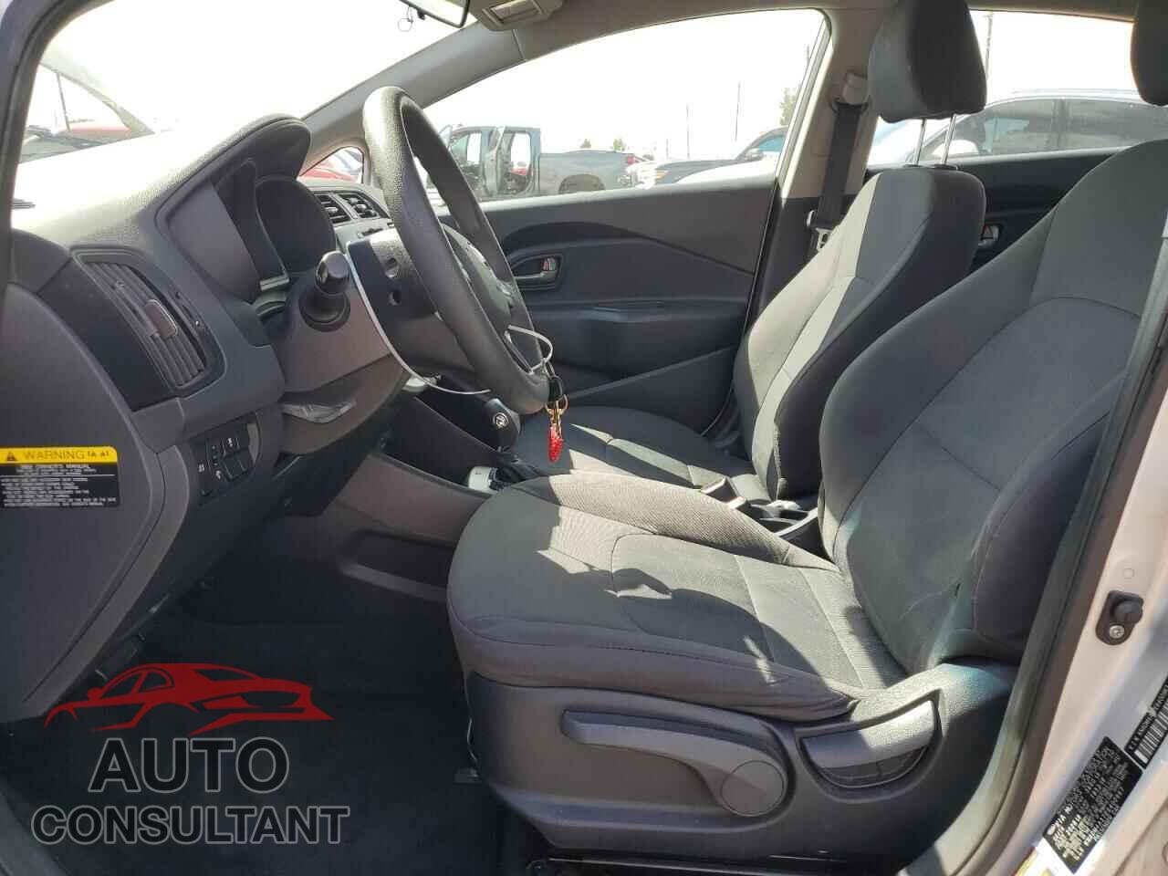 KIA RIO 2014 - KNADM4A37E6400967