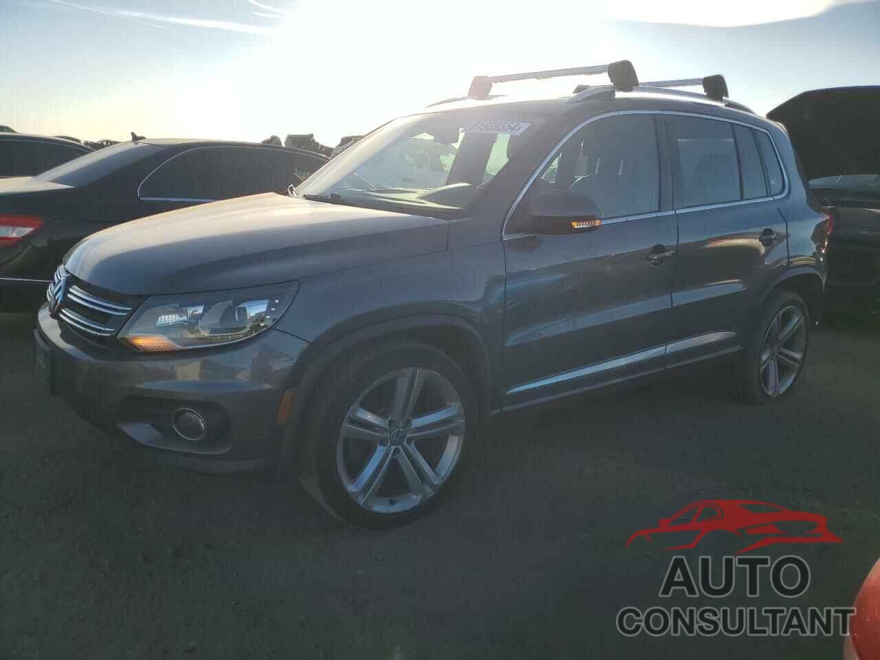 VOLKSWAGEN TIGUAN 2015 - WVGBV7AX9FW073268