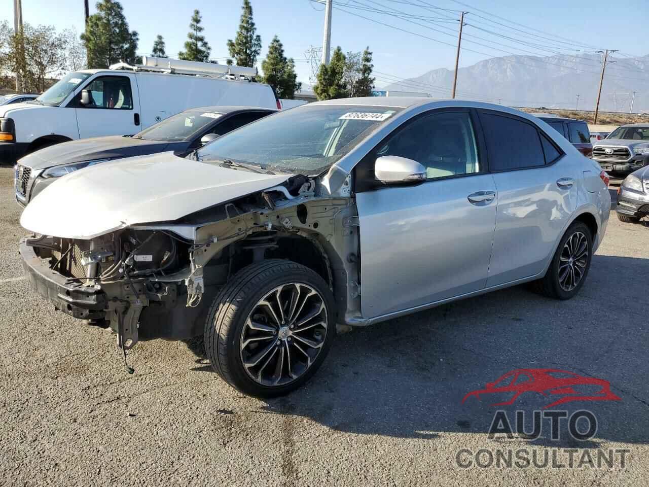 TOYOTA COROLLA 2015 - 5YFBURHE4FP284376