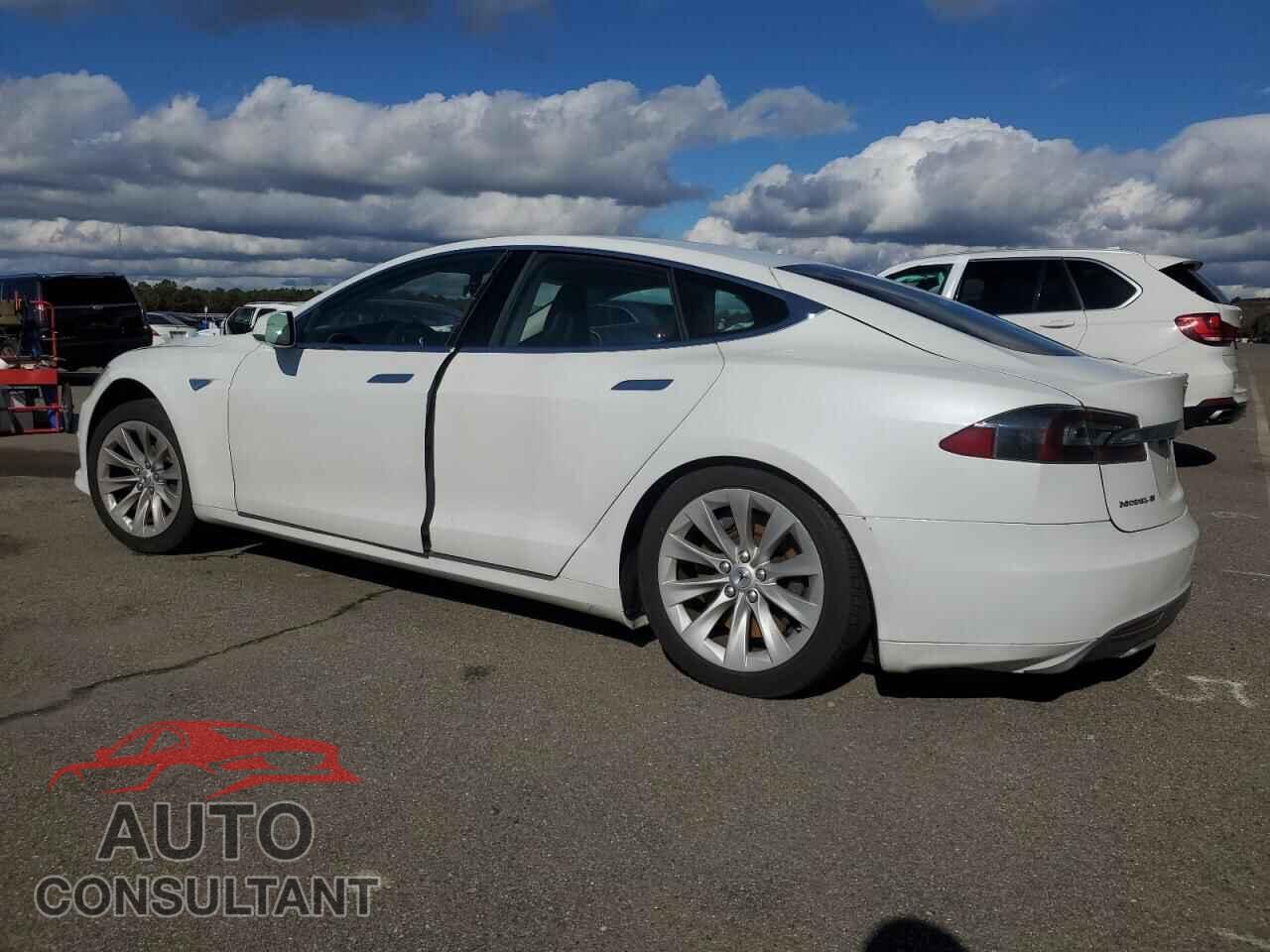 TESLA MODEL S 2013 - 5YJSA1AC1DFP10780