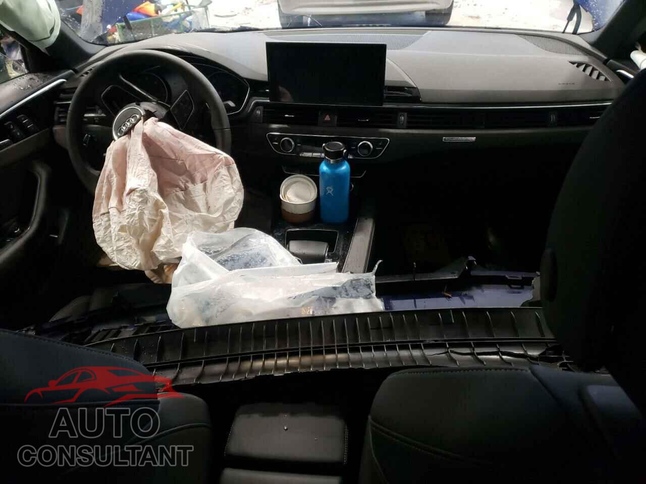 AUDI A4 2023 - WAUDAAF44PN020972