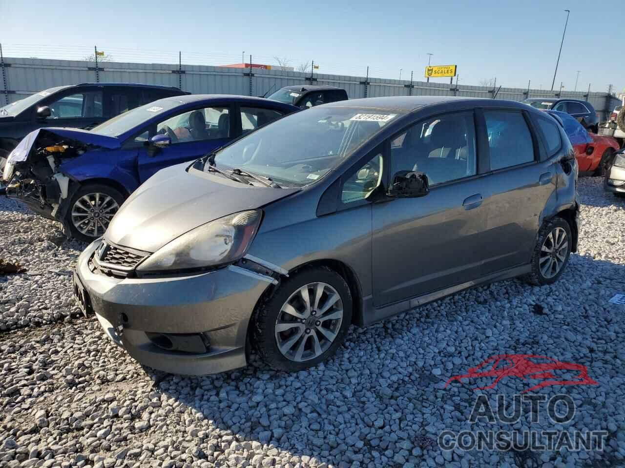 HONDA FIT 2013 - JHMGE8H55DC045324