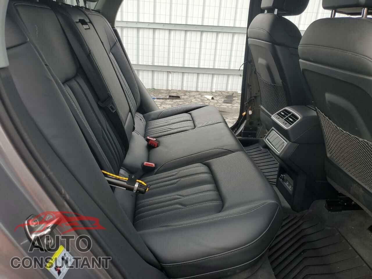 AUDI E-TRON 2019 - WA1VAAGEXKB017982