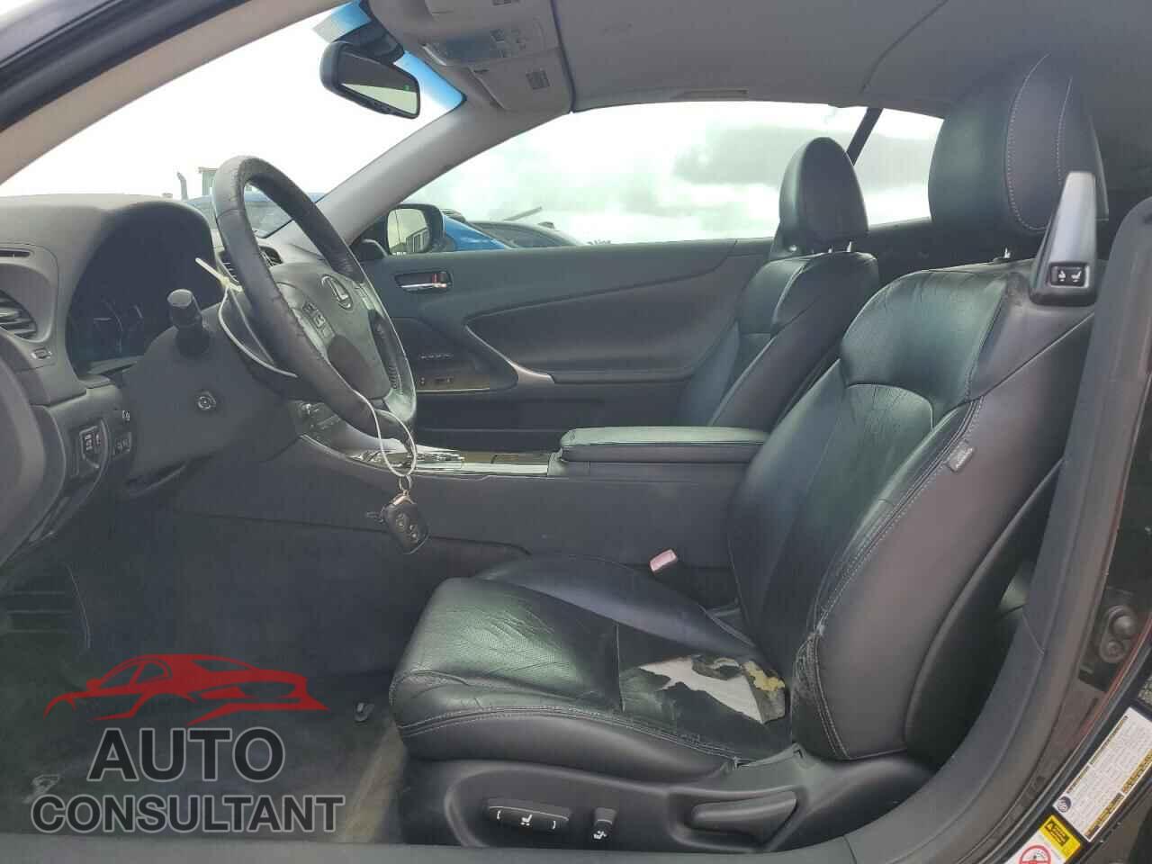 LEXUS IS 2011 - JTHFF2C20B2516317